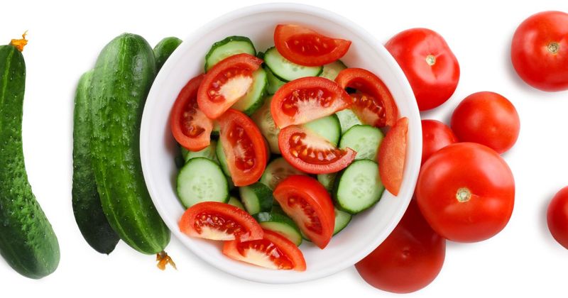 Ogórek z pomidorem- Pyszności, źródło Canva