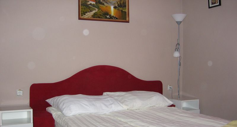 Standard Pokoj pro 3 os. - Aranyhordó Panzió és Étterem Pere, foto 1