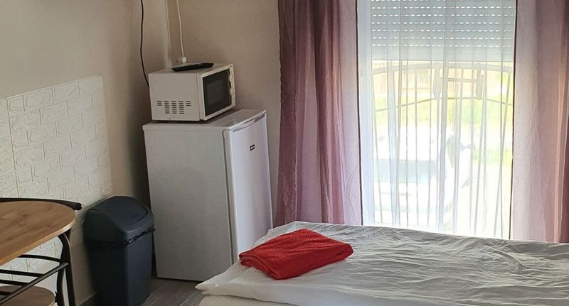 Pokoj se sprchou pro 2 os. na poschodí (s možností přistýlky) - Zsófia Vendégház Pápa, foto 1
