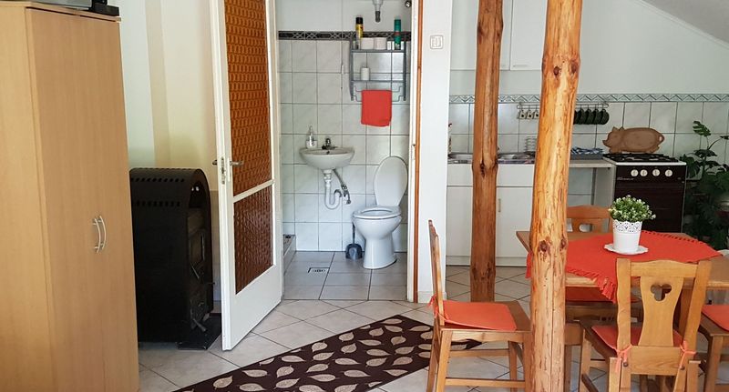 Family Apartman pro 4 os. s 1 ložnicí s výhledem do dvora (s možností přistýlky) - Kecskefarm Tápiószentmárton, foto 1