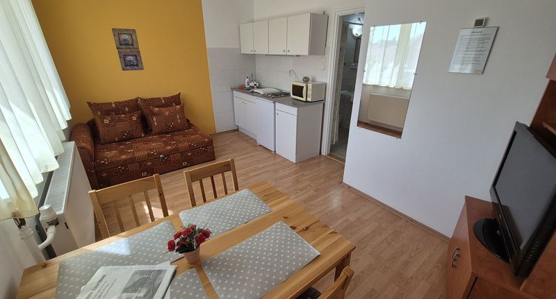 Apartman s balkónem pro 4 os. se 2 ložnicemi na poschodí - Roxanna Apartman Gyula, foto 1