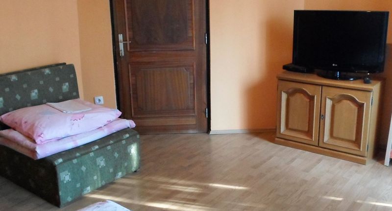 Pokoj s balkónem se sprchou pro 3 os. - Fenyő Vendégház Parádsasvár, foto 1