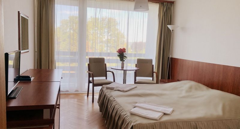 Pokoj s balkónem pro 2 os. s výhledem na jezero - Riviéra Park Hotel Balatonföldvár, foto 1