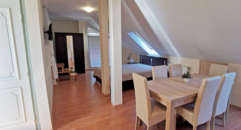 Apartman s galérií pro 4 os. s 1 ložnicí v podkroví (s možností přistýlky) - Magic Holiday Vendégház Hajdúszoboszló, foto 1