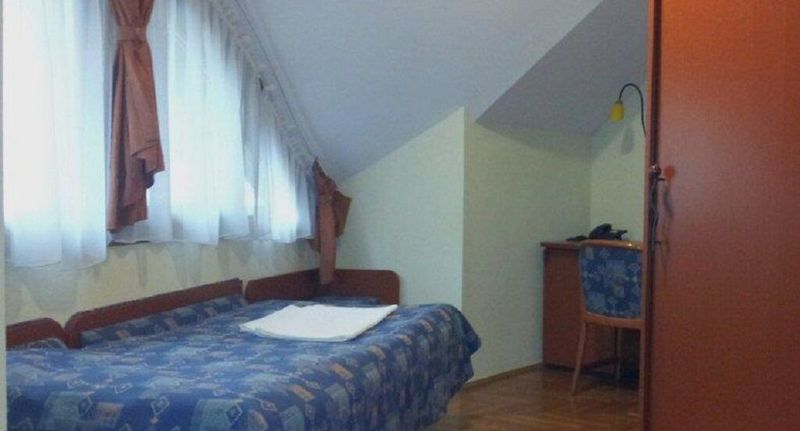 Standard V novém křídle Pokoj pro 1 os. - Fenyves Hotel Békéscsaba, foto 1