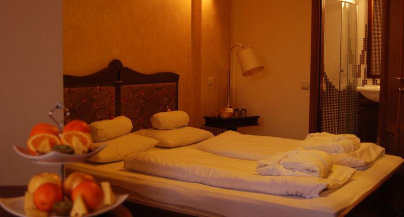 Deluxe Family Suita pro 5 os. se 3 ložnicemi - Amira Boutique Hotel Hévíz Wellness & Spa, foto 1