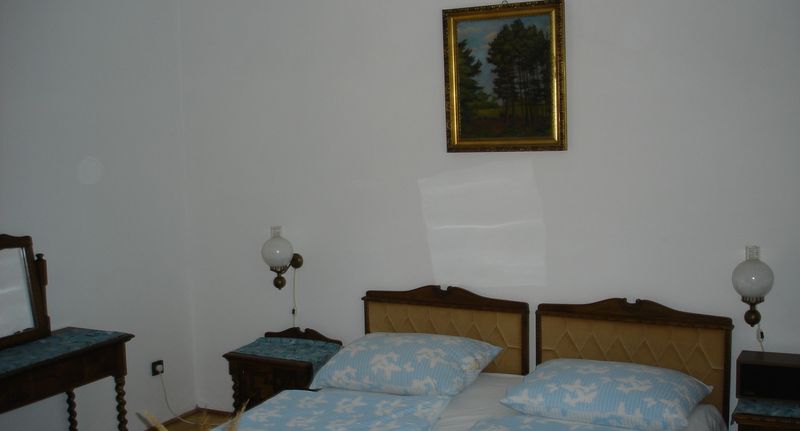 Classic Apartman s manželskou postelí s 1 ložnicí na přízemí - Aszfalt Panzió Balatonföldvár, foto 1