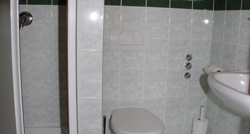 Rodinný Apartman s klimatizací pro 3 os. se 2 ložnicemi (s možností přistýlky) - Edelweiss Panzió Pilisvörösvár, foto 1