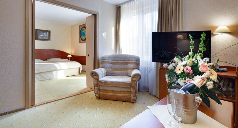 Apartman s balkónem pro 4 os. se 2 ložnicemi na poschodí - Hotel Wodnik Łeba, foto 1