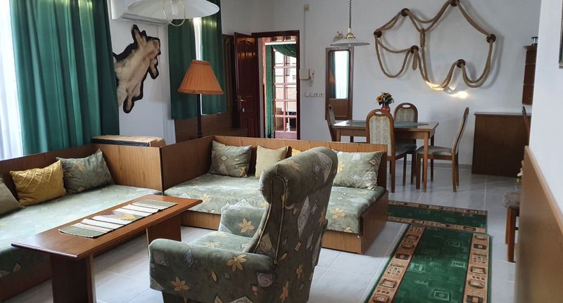 Apartman pro 6 os. se 3 ložnicemi přízemní (s možností přistýlky) - Gála Panzió Simontornya, foto 1