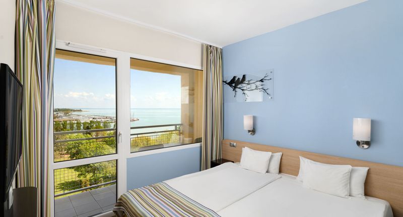 Superior Apartman s manželskou postelí s 1 ložnicí - Danubius Hotel Marina Balatonfüred, foto 1