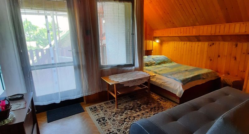 Apartman s balkónem pro 4 os. se 2 ložnicemi v podkroví (s možností přistýlky) - Somogyi Vendégház Balatonszemes, foto 1
