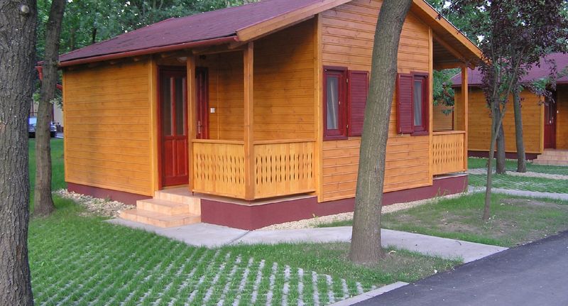Roubenka (jako celek) pro 2 os. - Árnyas Thermal Camping és Üdülőpark Püspökladány, foto 1