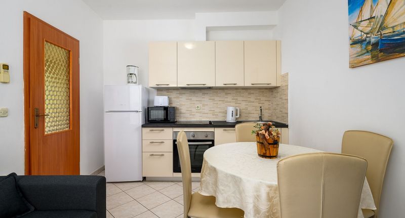 A2 Apartman pro 4 os. se 2 ložnicemi s výhledem na moře (s možností přistýlky) - Apartmani Lara Labin, foto 1