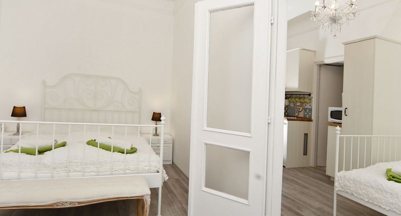 Apartman s koupelnou s terasou pro 4 os. se 2 ložnicemi - Öreg Malom Apartman Bogács, foto 1