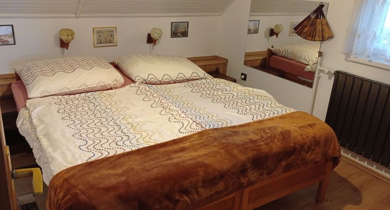 Apartman s klimatizací pro 4 os. se 2 ložnicemi v podkroví - Babó Vendégház Zamárdi, foto 1