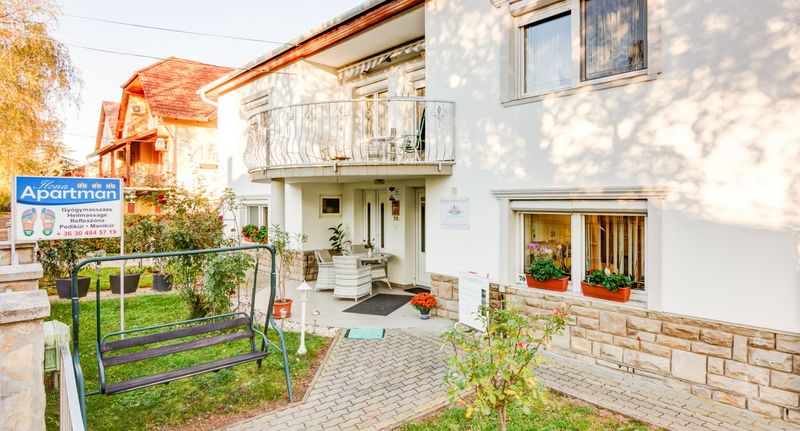 Apartman s balkónem s manželskou postelí s 1 ložnicí na poschodí - Ilona Apartman Hévíz, foto 1