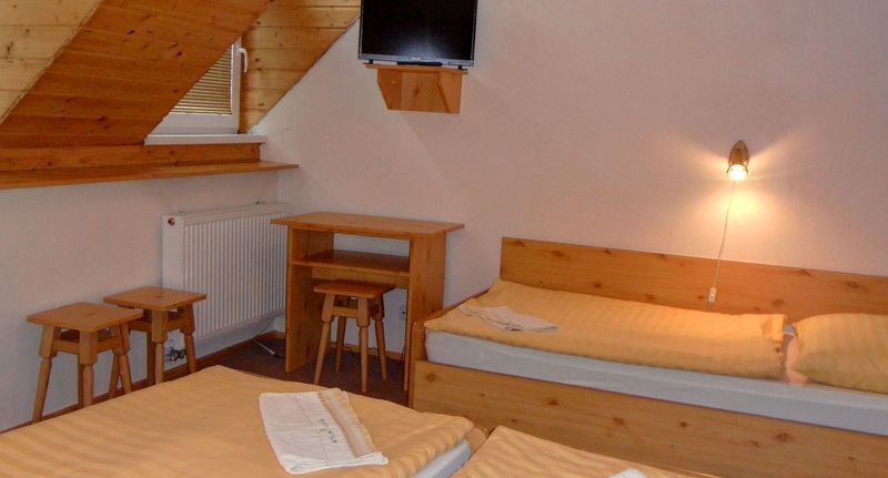 Pokoj s koupelnou pro 3 os. na poschodí - Penzión Antiqua Villa Spišská Stará Ves, foto 1
