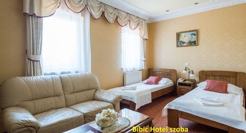Nachází se v budově Pokoj pro 2 os. - Hotel Bíbic*** Tüskevár Étterem és Horgásztó Nyíregyháza, foto 1