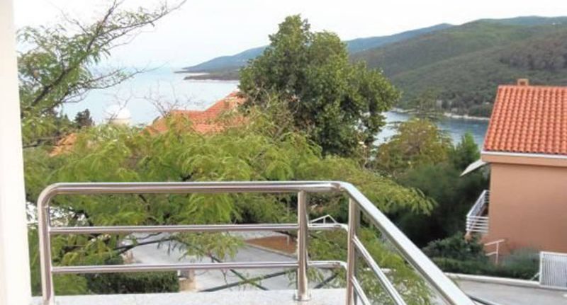 Apartman pro 4 os. se 2 ložnicemi s výhledem na moře na poschodí - Apartmani Škopac Rabac, foto 1