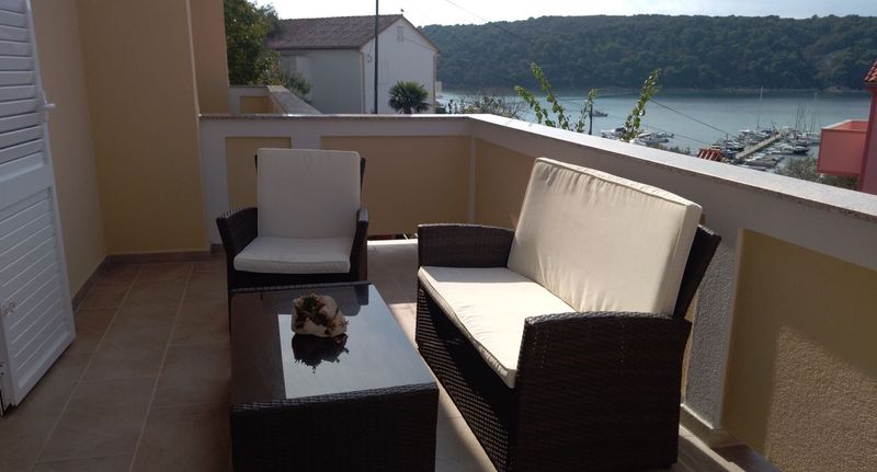 Apartman pro 7 os. se 4 ložnicemi - Apartmani Jagoda Rab, foto 1