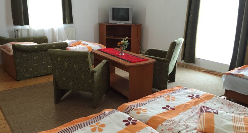 Apartman s koupelnou pro 4 os. s 1 ložnicí na přízemí - Akácliget Gyógy- és Strandfürdő Karcag, foto 1