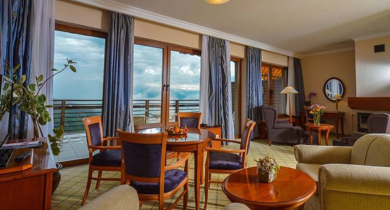 Deluxe Suita s manželskou postelí s 1 ložnicí s výhledem na Dunaj (s možností přistýlky) - Silvanus Wellness és Konferencia Hotel Visegrád, foto 1