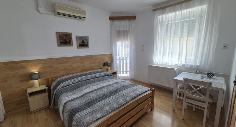 Studio Apartman s manželskou postelí s 1 ložnicí na poschodí - Roxanna Apartman Gyula, foto 1
