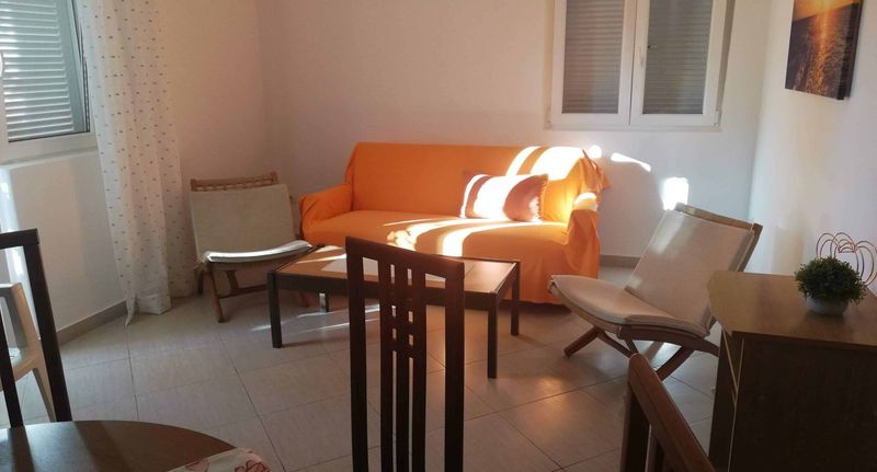 Apartman pro 4 os. se 2 ložnicemi s výhledem do zahrady přízemní (s možností přistýlky) - Apartmani Zdenko Njivice, foto 1