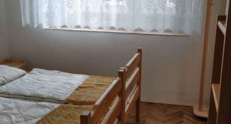 Č. 1 s výhledem na ulici Apartman pro 4 os. s 1 ložnicí - Cserépdarabok Vendégház Cserépfalu, foto 1