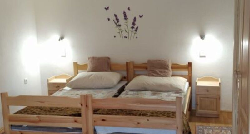Č. 4 s výhledem na dvůr Apartman pro 5 os. s 1 ložnicí (s možností přistýlky) - Cserépdarabok Vendégház Cserépfalu, foto 1