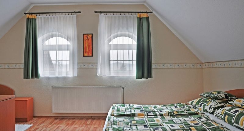 Apartman s klimatizací s manželskou postelí s 1 ložnicí s výhledem do zahrady - Napsugár Vendégház Tihany, foto 1