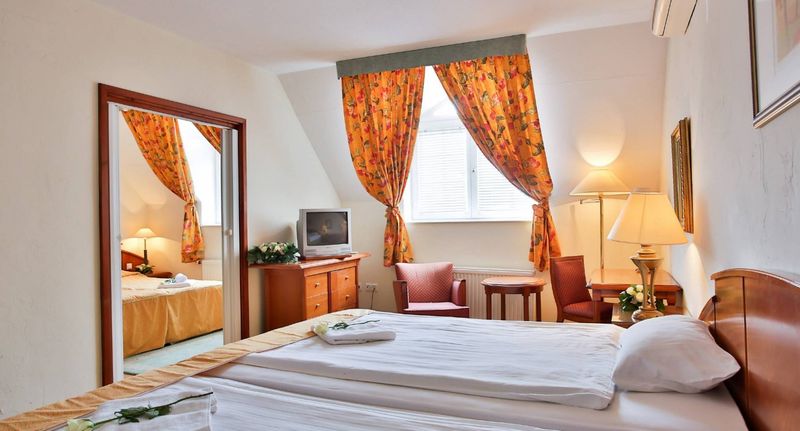 Komfort Apartman pro 4 os. se 2 ložnicemi na poschodí - Hotel Rittinger Bonyhád, foto 1