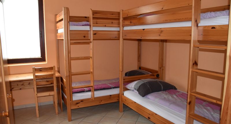 Se společnou kuchyňkou Pokoj pro 10 os. přízemní - Erdészeti Erdei Iskola Somogyszob, foto 1