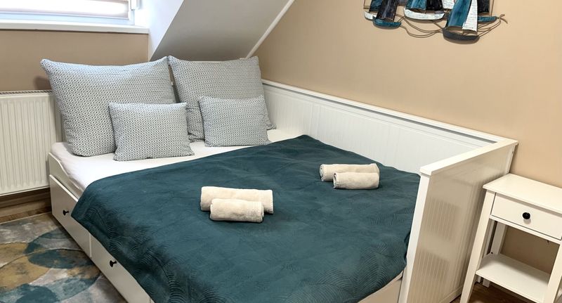 Standard Pokoj s manželskou postelí v podkroví - Székely Vendég- és Apartmanház Siófok, foto 1