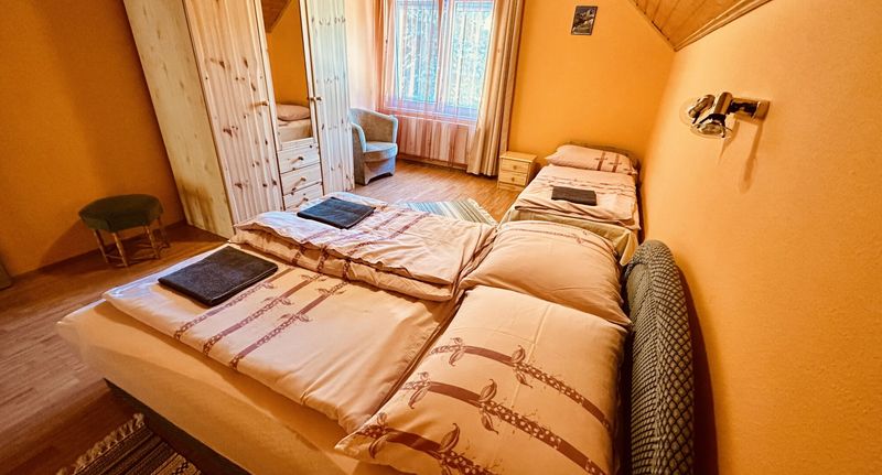 Apartman pro 6 os. se 2 ložnicemi - Emília Apartman Balatonföldvár, foto 1