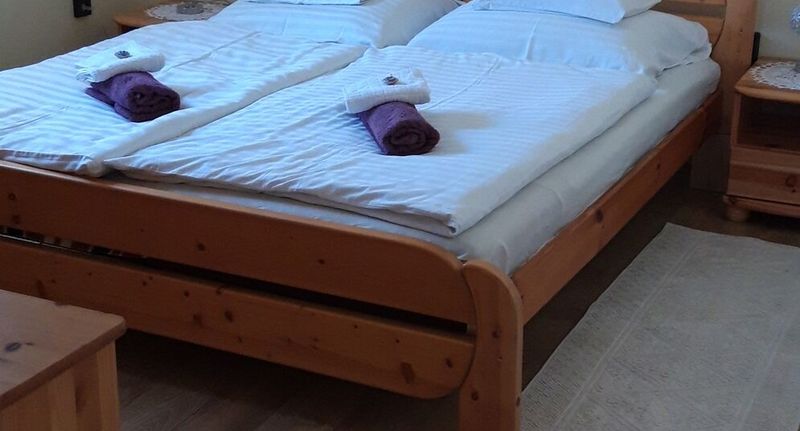 Rodinný Apartman s klimatizací pro 8 os. se 3 ložnicemi - Elisabeth Apartman Tihany, foto 1