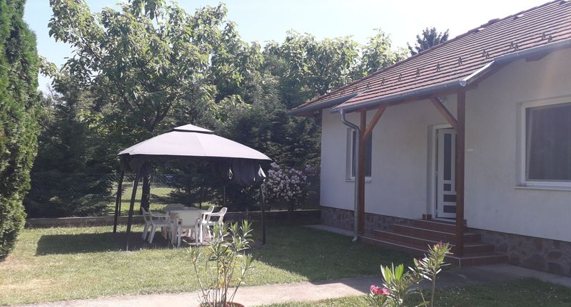 Chata (jako celek) pro 6 os. (s možností přistýlky) - Balaton Közeli Nyugalom Apartman Szántód, foto 1
