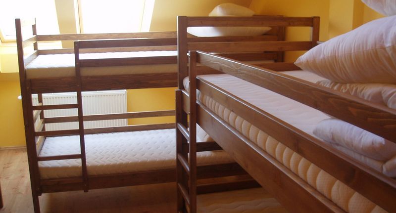 Manzárd Pokoj se společnou koupelnou pro 2 os. - Borostyán Étterem és Ifjúsági Szálláshely Forráskút, foto 4