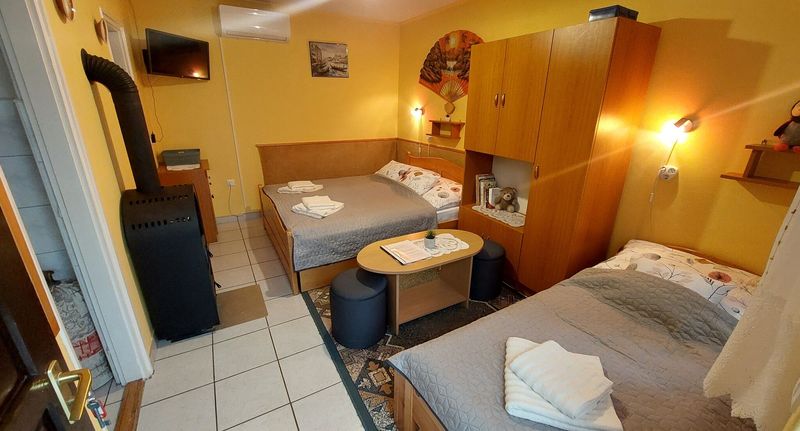 Apartman pro 3 os. s 1 ložnicí s výhledem do dvora přízemní - Ferencz Vendégház Bélapátfalva, foto 1