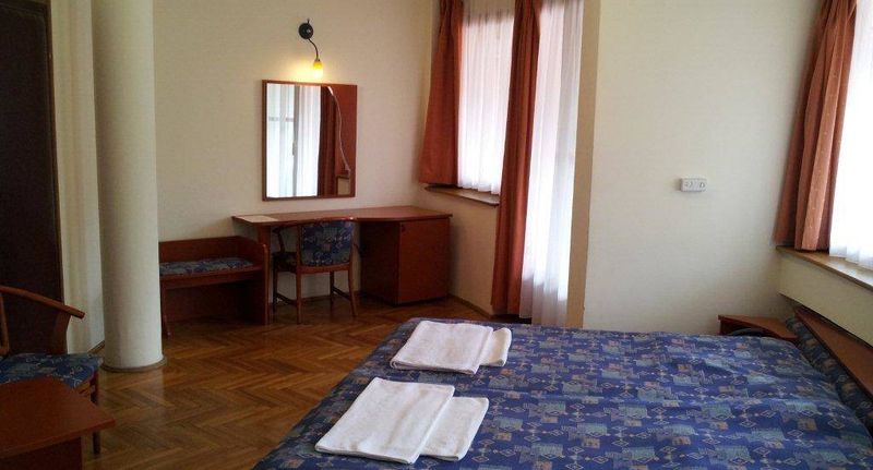 Standard V novém křídle Pokoj pro 2 os. - Fenyves Hotel Békéscsaba, foto 1