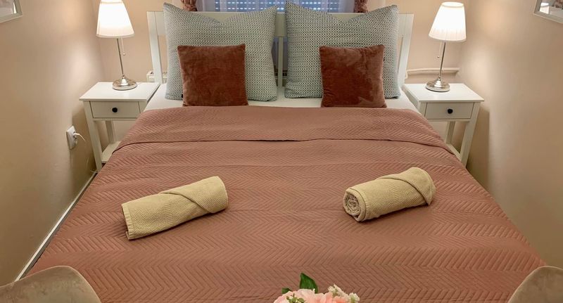 Standard Pokoj s manželskou postelí na poschodí - Székely Vendég- és Apartmanház Siófok, foto 6