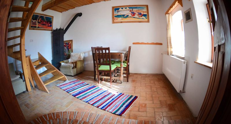 Apartman s privátní koupelnou mimo apartmán pro 4 os. se 2 ložnicemi s výhledem do zahrady (s možností přistýlky) - Fay-inn Üdülőház Terény, foto 1