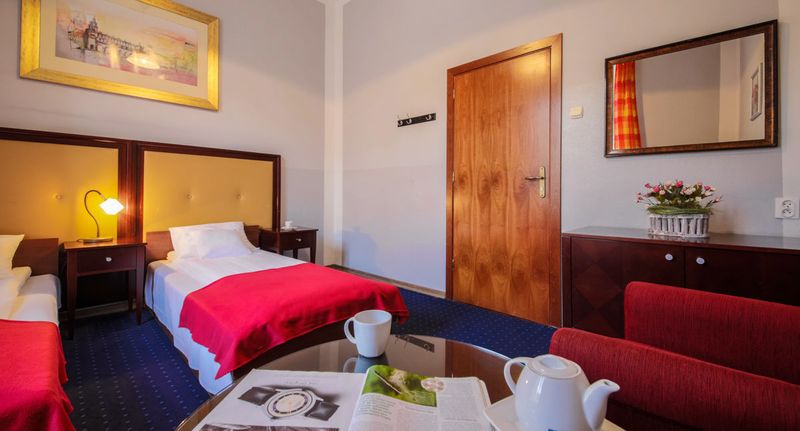 Twin Pokoj se společnou koupelnou pro 2 os. - Hostel Red Carpet Kraków, foto 1