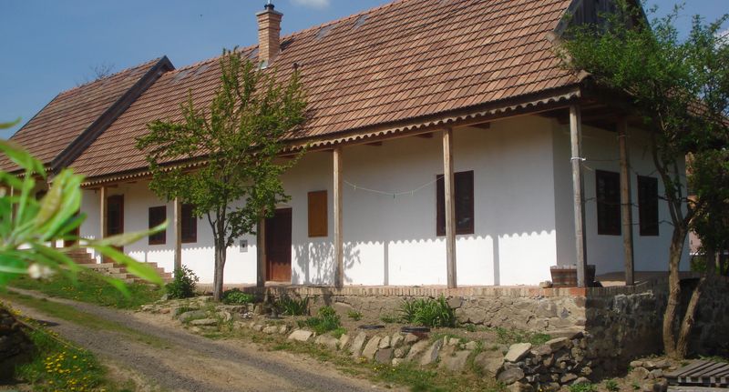 Rolnický dům (jako celek) pro 18 os. s výhledem do zahrady celý Dům (s možností přistýlky) - Fay-inn Üdülőház Terény, foto 1