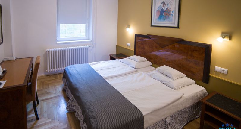 Standard Pokoj pro 2 os. na poschodí - Hotel Metro Budapest, foto 1