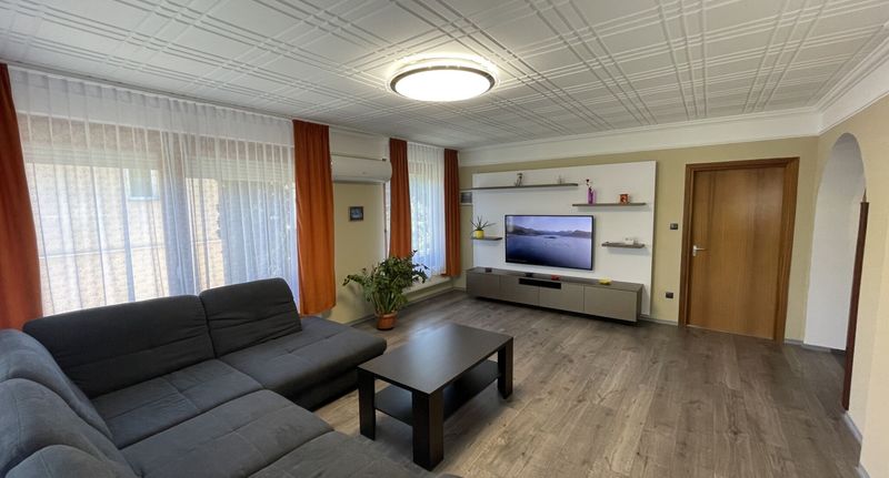 Rodinný Apartman pro 6 os. se 2 ložnicemi přízemní - Bertalan Apartmanház Balatonföldvár, foto 1