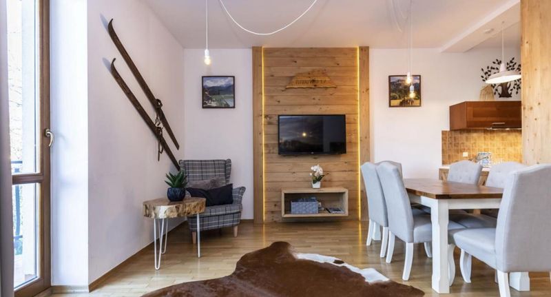 Apartman s vlastní kuchyňkou pro 6 os. se 3 ložnicemi na poschodí - Apartament Radowid 17 Basen Centrum Zakopane, foto 1