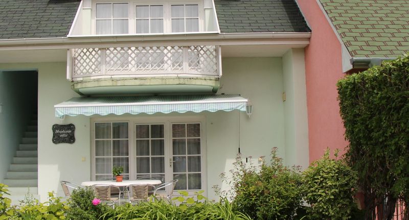 Apartman tV s plochou obrazovkou s terasou pro 6 os. se 3 ložnicemi - Aranyparti Villa Stephanie Apartmanok Siófok, foto 1