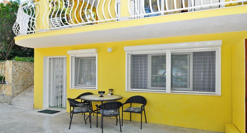 Apartman pro 4 os. se 2 ložnicemi - Apartment Steli Slatine, foto 1